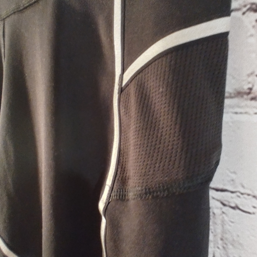 Athleta Tailwind Athletic Reflective Leggings Lar… - image 5